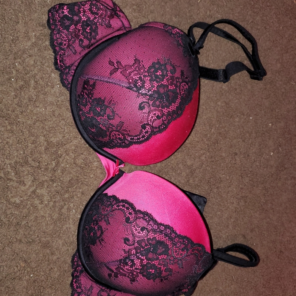 Pink and lace push up bra